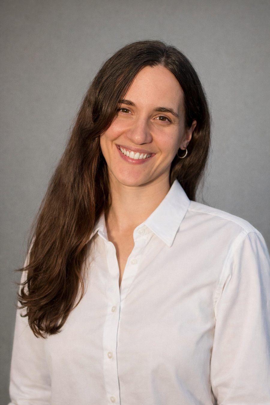 Lara de la Torre, Asesora Familiar